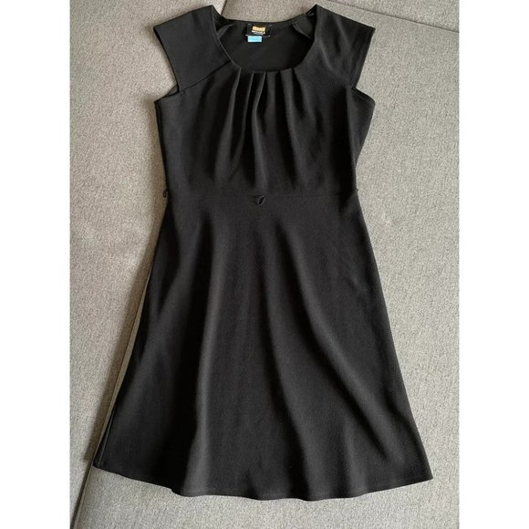 Lori Michaels Collection Classic LBD Size Medium - Picture 1 of 3